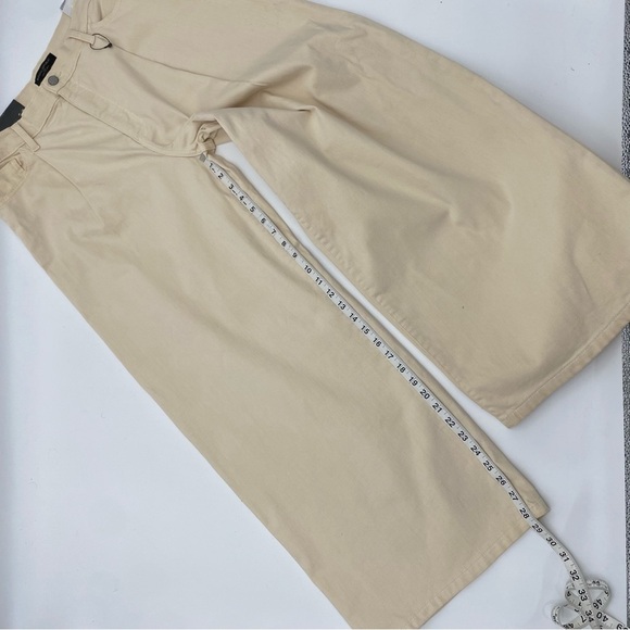 Banana Republic Stone ECRU Wide Leg jeans size 12p - Picture 9 of 10